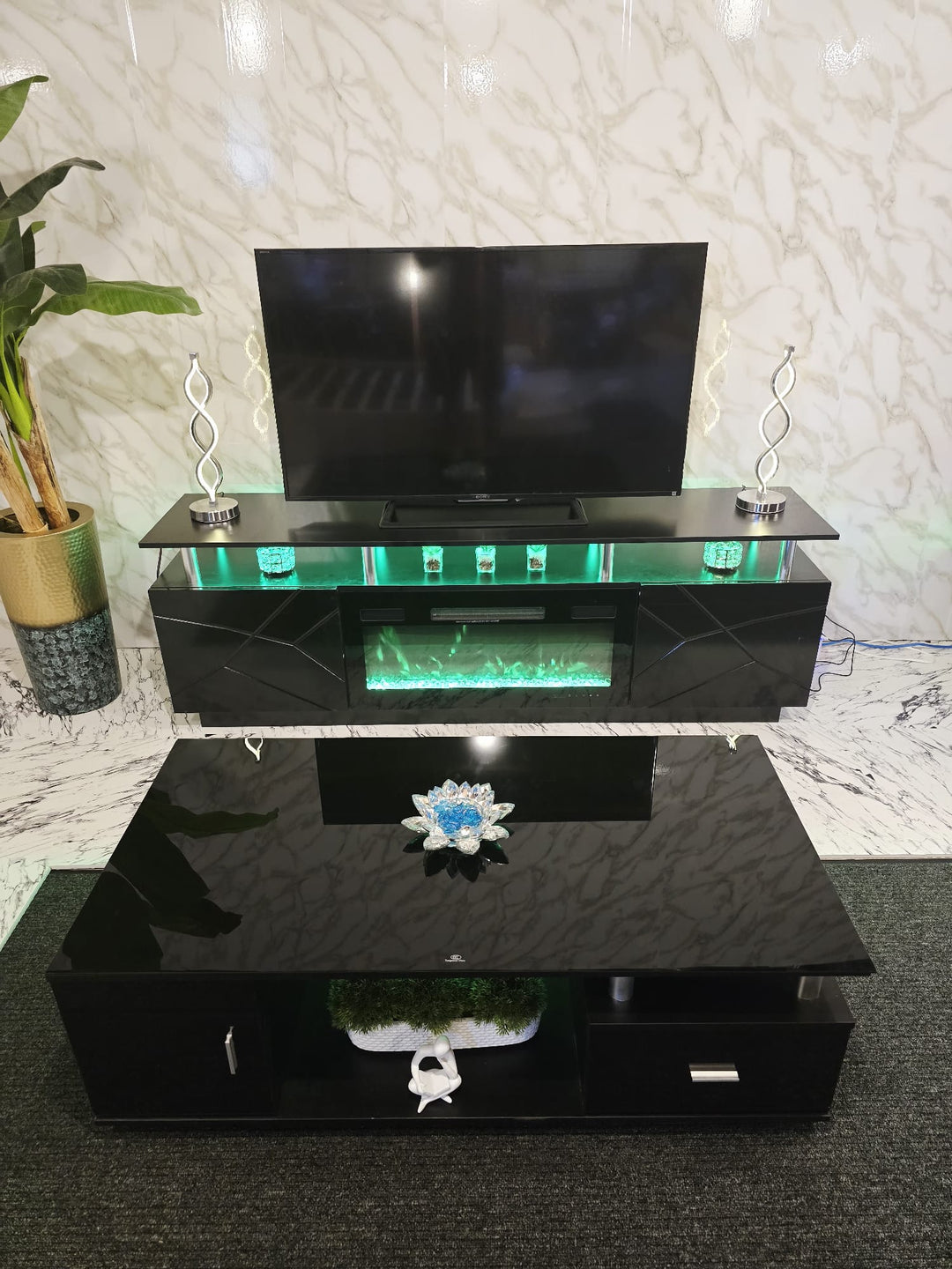 Modern Stylish High Gloss Black Color TV Stand